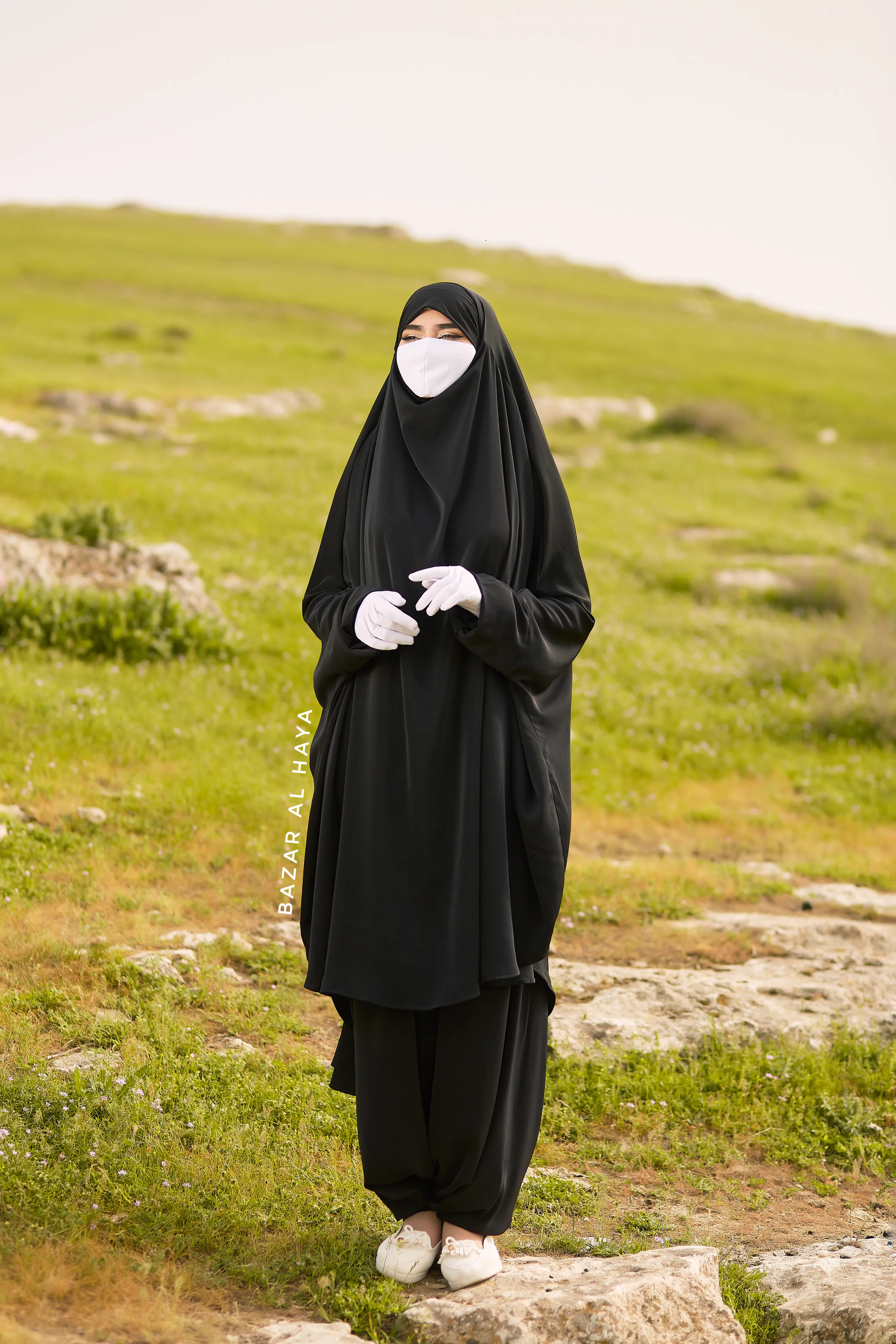 Black Hafsa Two Piece Jilbab With Harem Pants - Athletic Shalwar