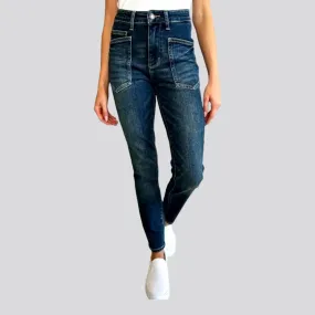 Casual high-waist jeans
 for ladies