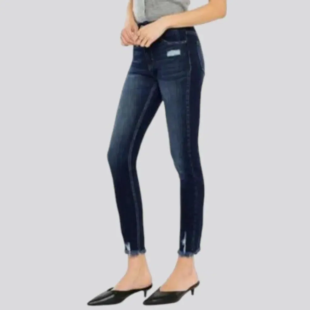 Dark-wash casual jeans
 for women